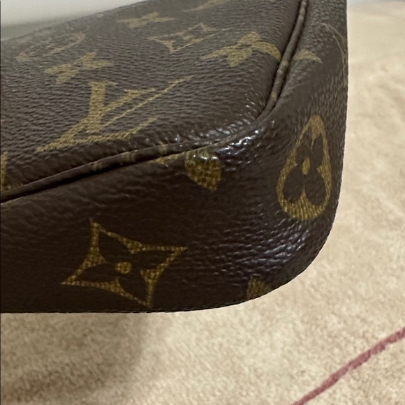 Louis Vuitton Classic Brown Monogram Pochette Accessories - Picture 8 of 14